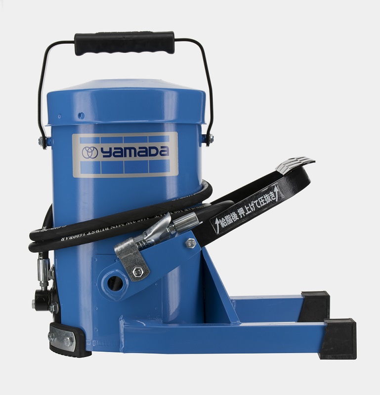 617586 PUMP GREASE FOOT OPERATED, CAPACITY 8LTR 69 MPA FB-8