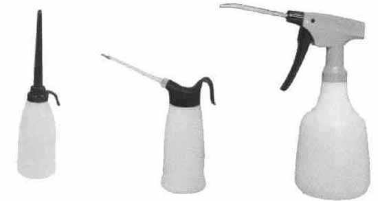 617724 OILER ANGLE PLASTIC 130CC